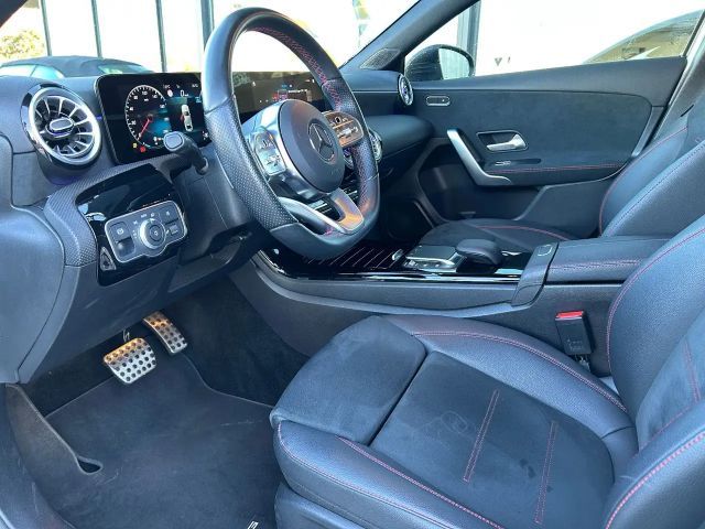 Mercedes-Benz A 200 AMG Line