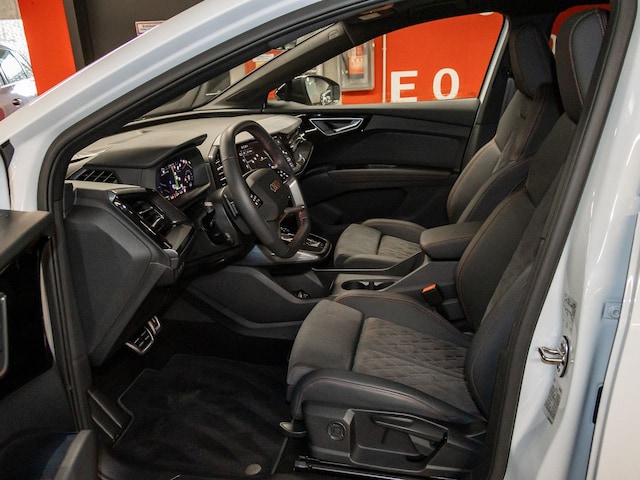 Audi Q4 e-tron SUV 45 e-tron Audi Q4 e-tron