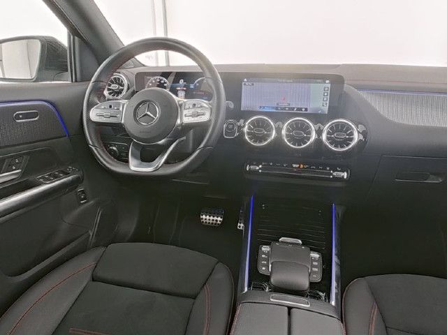 Mercedes-Benz EQA 300 4MATIC