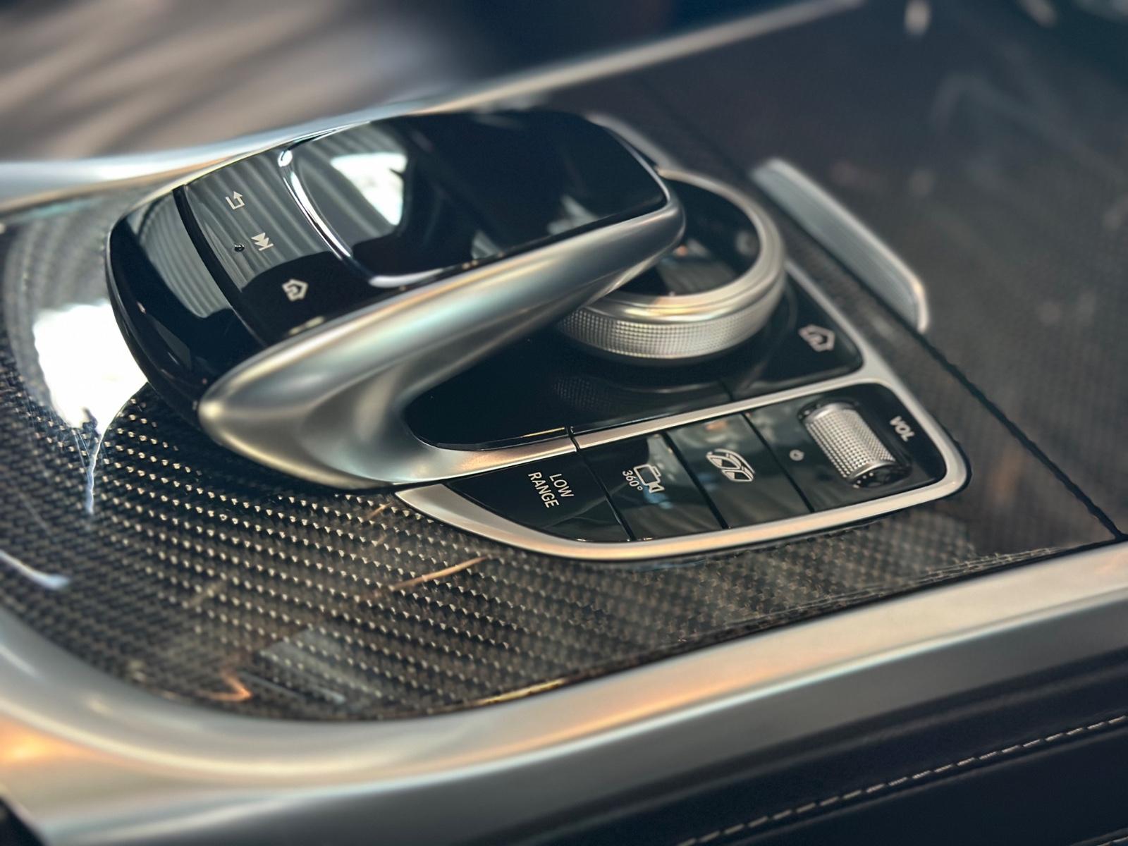 Mercedes-Benz AMG G 2.HA/BURM/NIGHT II/SUPERIOR/22LM/CARBON