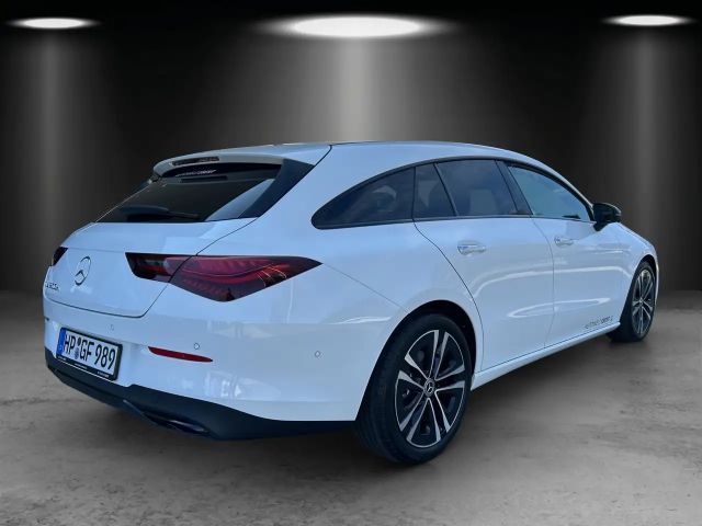 Mercedes-Benz CLA 200 CLA 200 d Shooting Brake