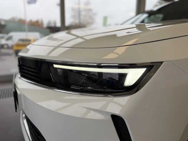 Opel Astra 1.2 Turbo Edition Turbo