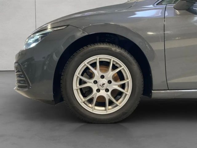 Volkswagen Golf 1.5 TSI Life Variant