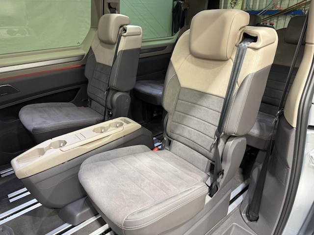 Volkswagen Multivan 2.0 TDI DSG Lang Style