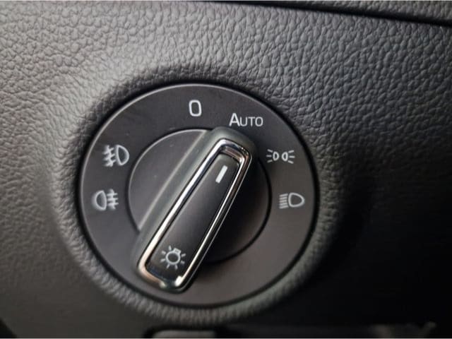 Skoda Superb 2.0 TDI Ambition Combi