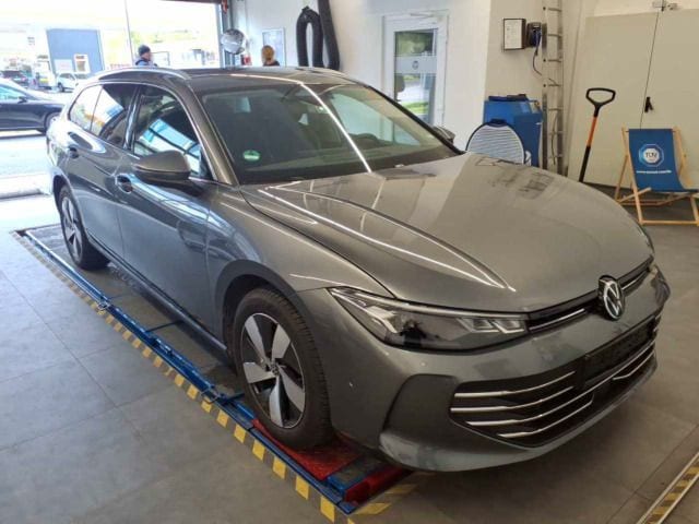 Volkswagen Passat 2.0 TDI Business DSG Variant