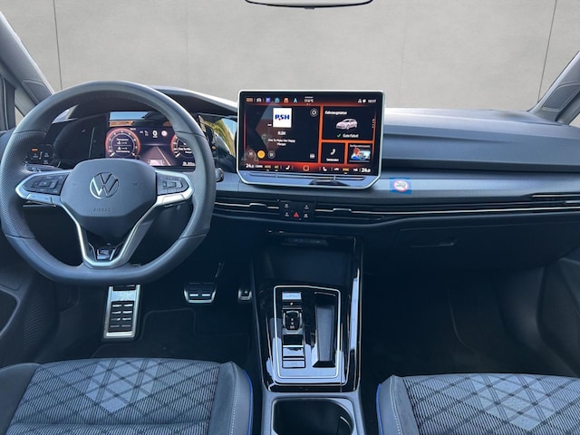 Volkswagen Golf 1.5 eTSI DSG R-Line Style