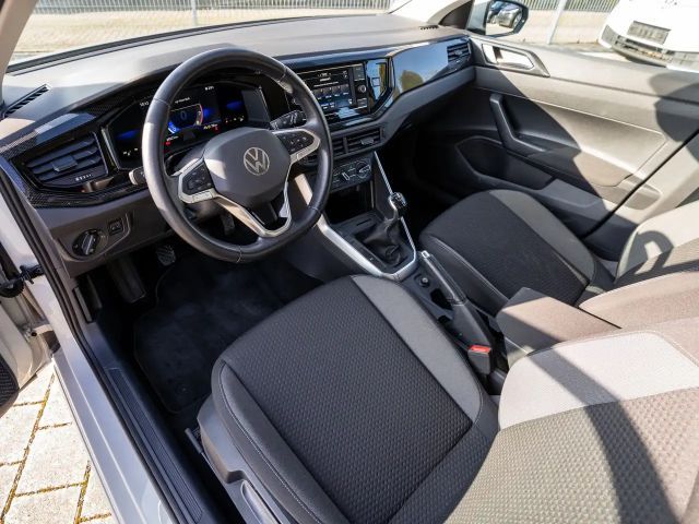 Volkswagen Polo 1.0 MPI Life