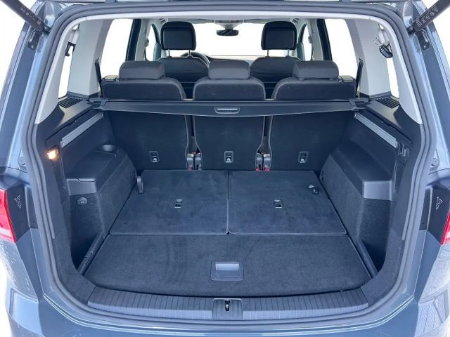 Volkswagen Touran DSG Highline R-Line