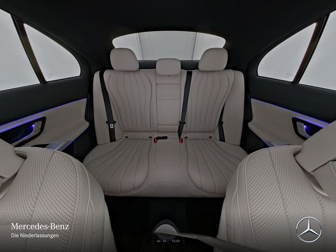 Mercedes-Benz E 200 Sedan