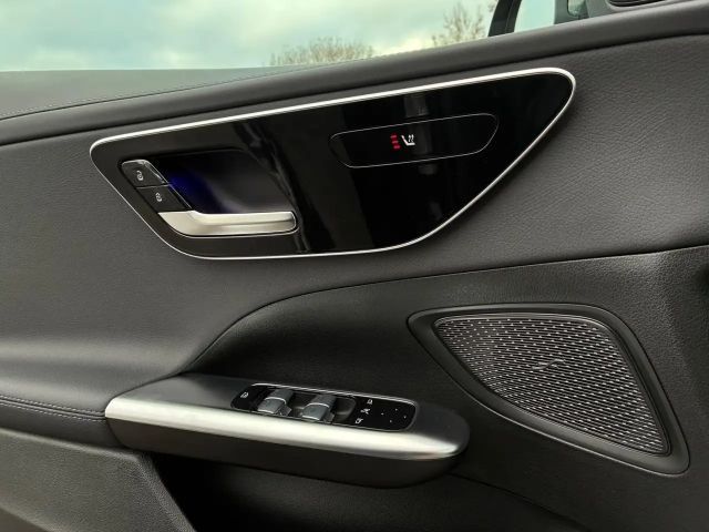 Mercedes-Benz C 180 AMG Line Sedan