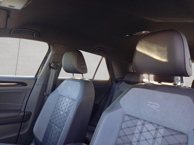 Volkswagen T-Roc 1.5 TSI DSG R-Line