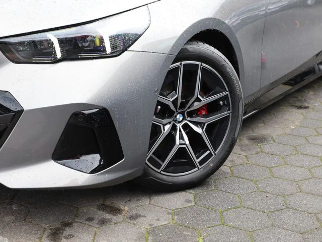 BMW 520 520d M-Sport Touring