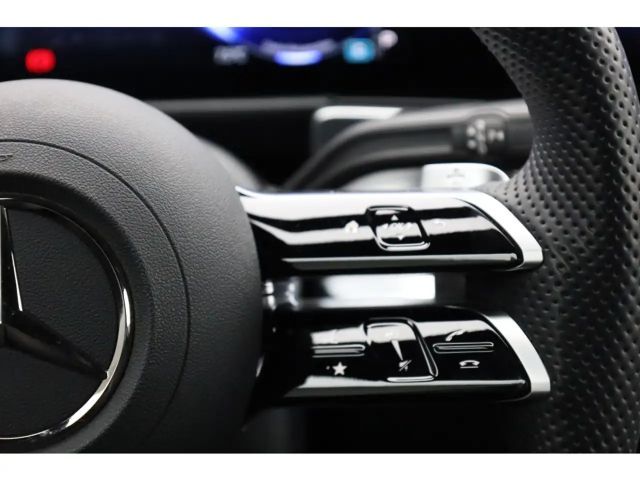 Mercedes-Benz EQB 300 4MATIC AMG Line