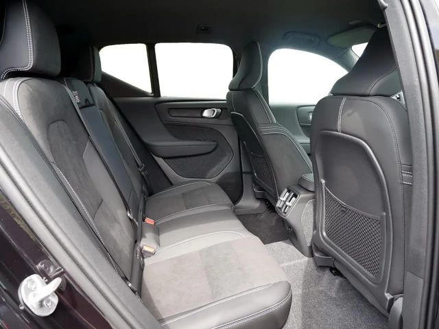 Volvo XC40 Dark Plus