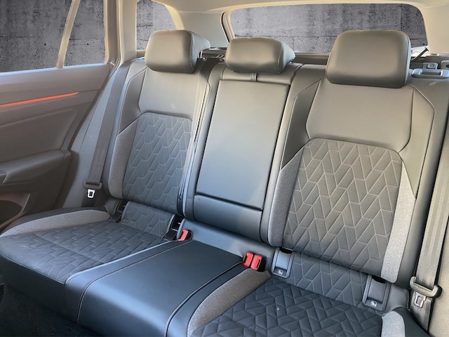 Volkswagen Golf 2.0 TDI DSG Variant