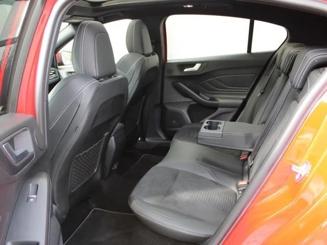 Ford Focus Limited ST Line