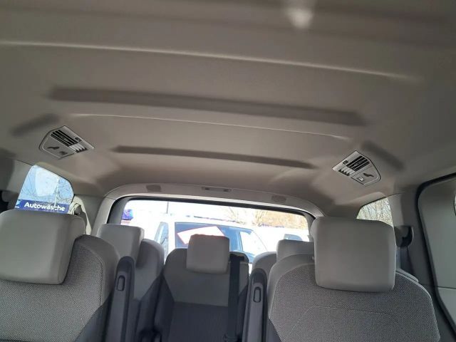 Volkswagen Multivan Life T7