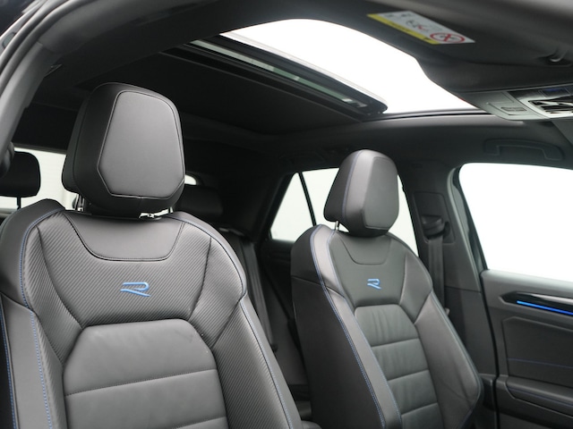 Volkswagen T-Roc T-Roc R  MATRIX AKRAPOVIC PANO AHK BEATS LEDER