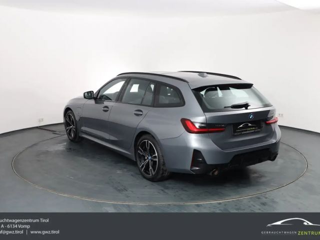 BMW 330 330e Touring