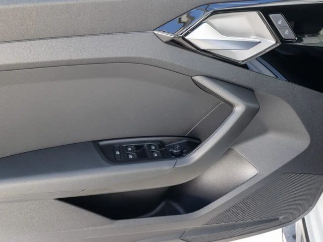 Audi A1 30 TFSI Allstreet