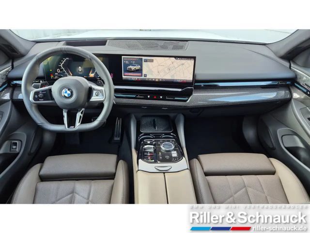 BMW 540 540d M-Sport Touring xDrive