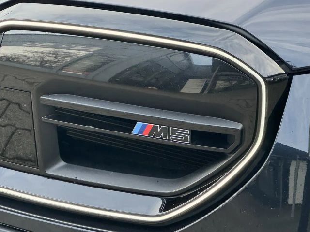 BMW M5 Touring Keramik M-Drivers-P Pano B&W AHK 0,5%