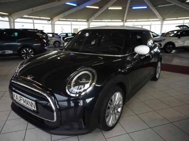 MINI Cooper COOPER 1,5 CAMDEN LEDER NAVI LED SHZ TEMPOMAT 17"