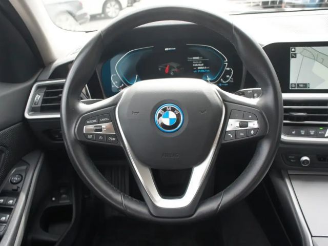 BMW 320 320e Advantage pakket xDrive