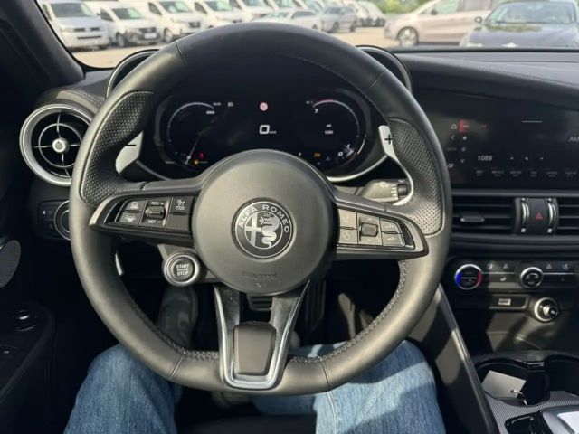 Alfa Romeo Giulia AT8 Q4 Veloce