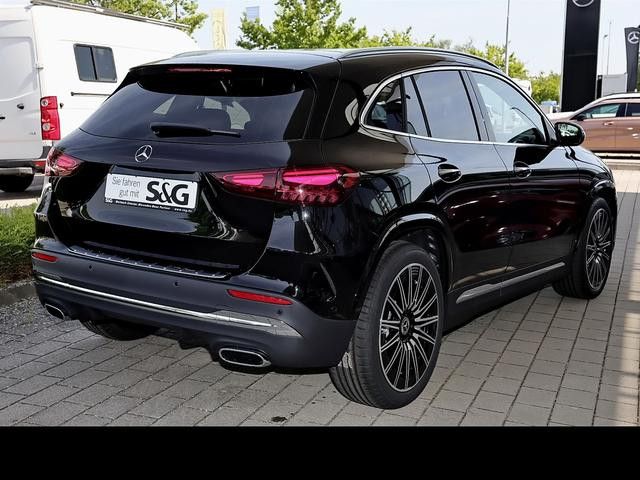 Mercedes-Benz GLA 200 AMG Line
