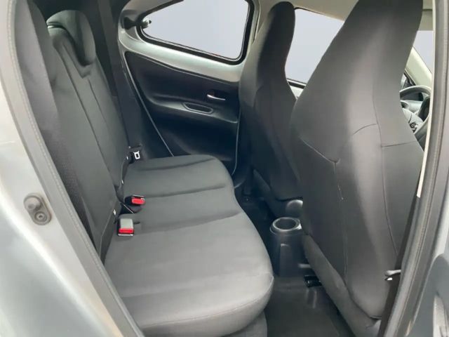 Toyota Aygo X Hatchback Play X-play