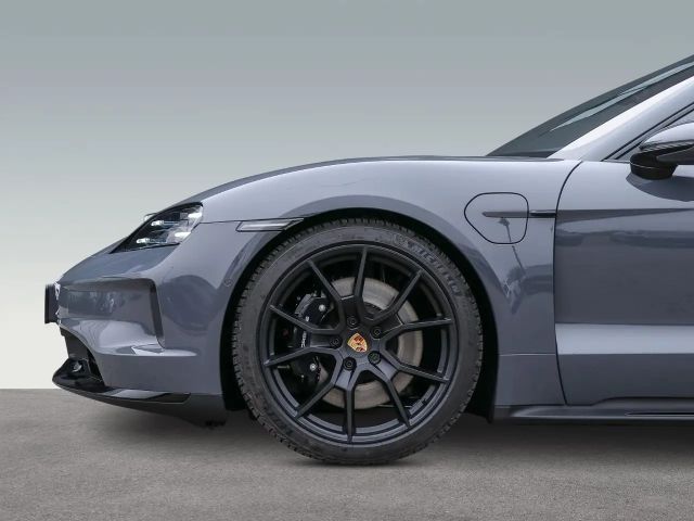 Porsche Taycan GTS Sport Turismo