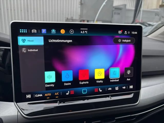 Volkswagen Golf DSG Life