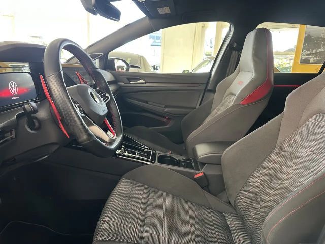 Volkswagen Golf GTI Style
