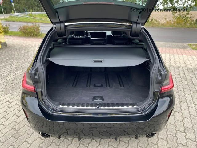 BMW 320 320d M-Sport Touring xDrive