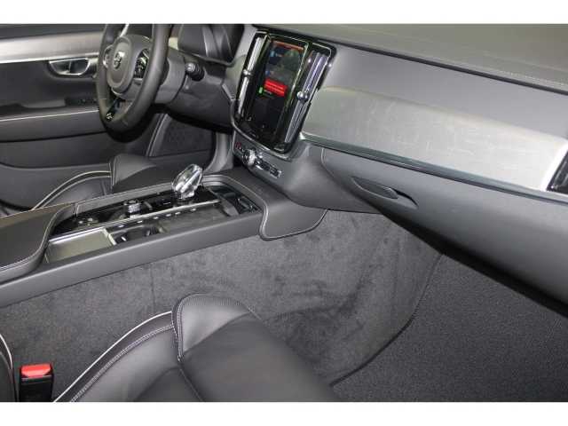 Volvo V90 Cross Country CC