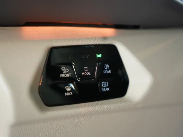 Volkswagen Multivan DSG Lang Style T7