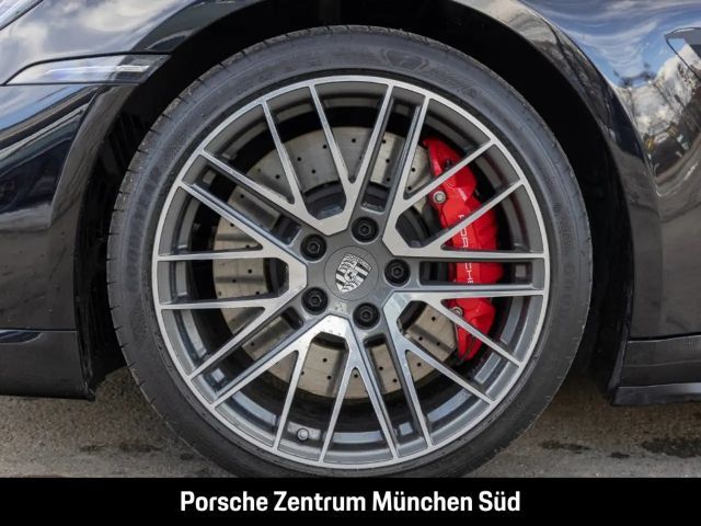 Porsche 992 Coupé Turbo