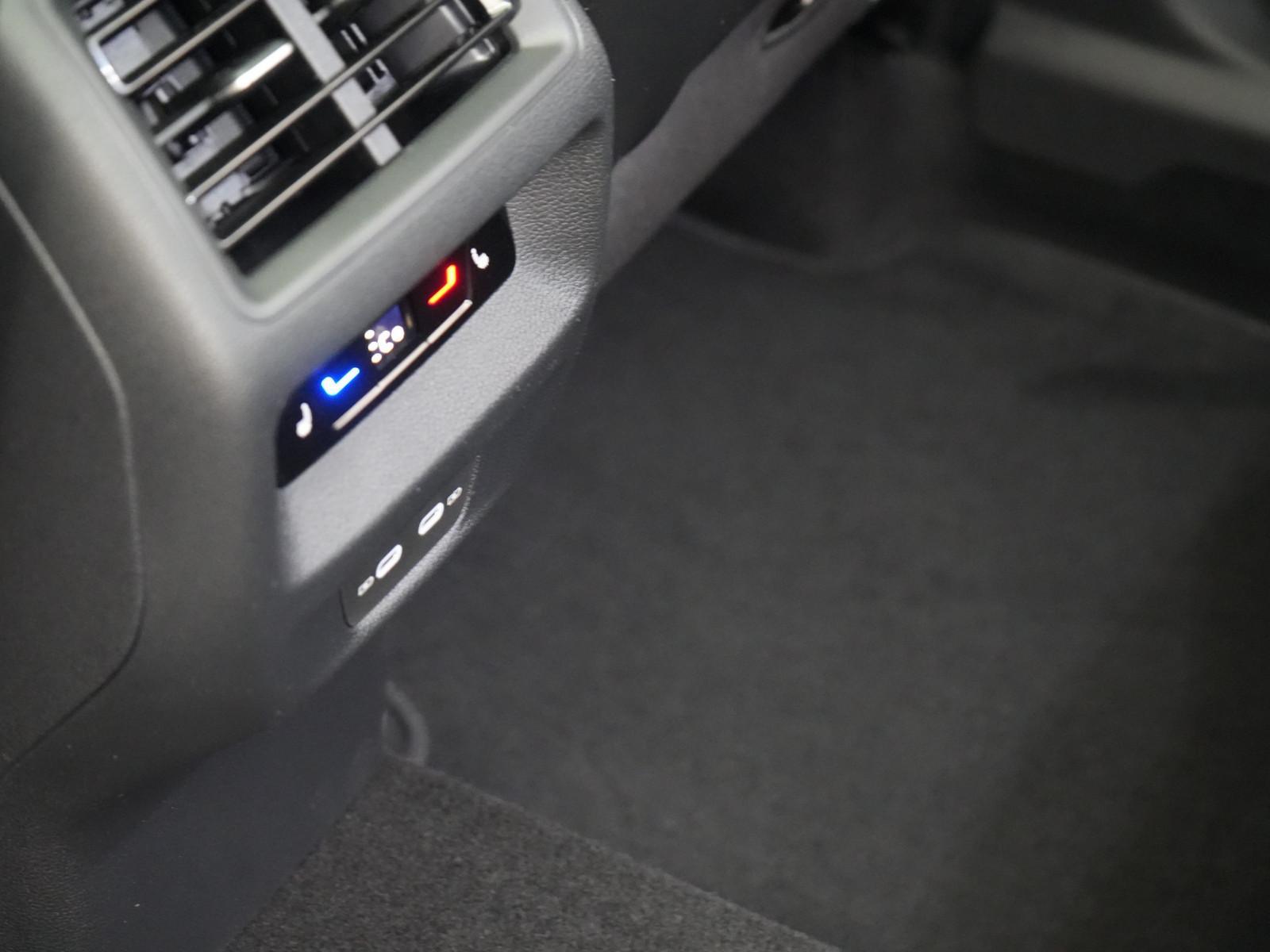 Volkswagen Tayron R-Line eHybrid