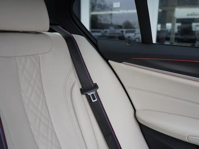 BMW 530 530e M-Sport Sedan