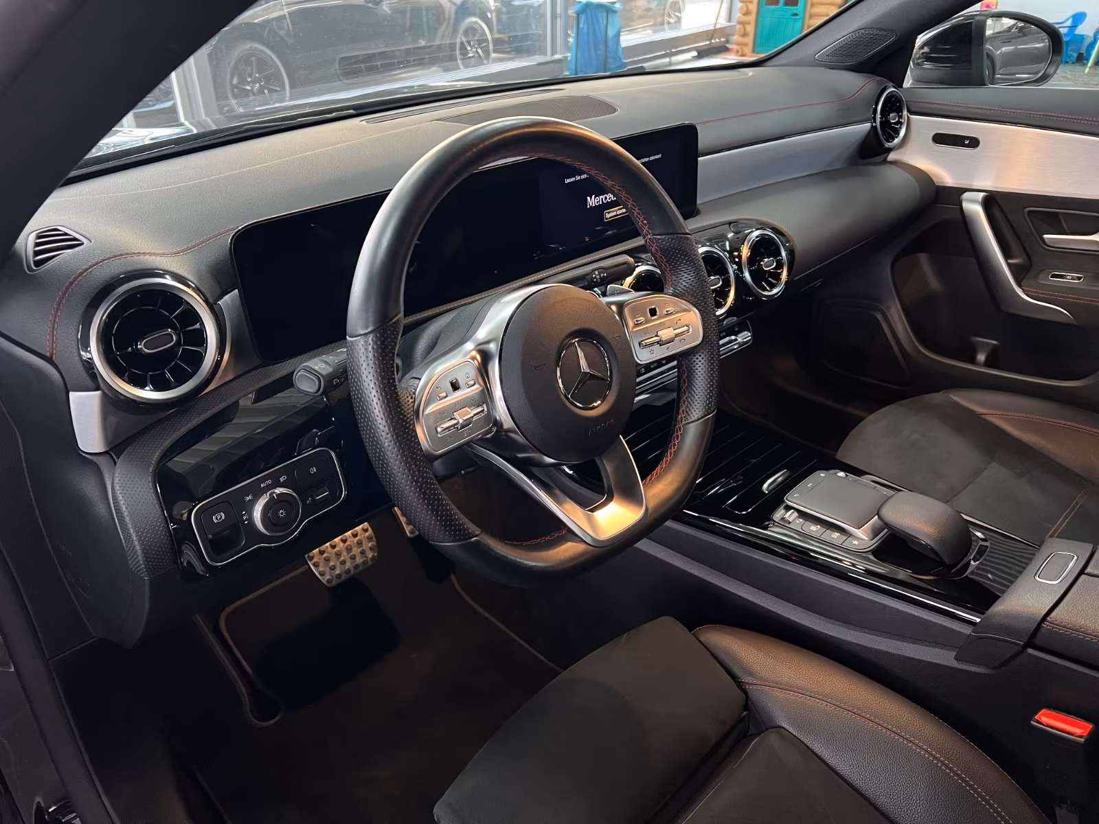 Mercedes-Benz CLA 200 AMG Line