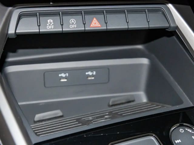 Audi A3 30 TFSI S-Tronic Sedan