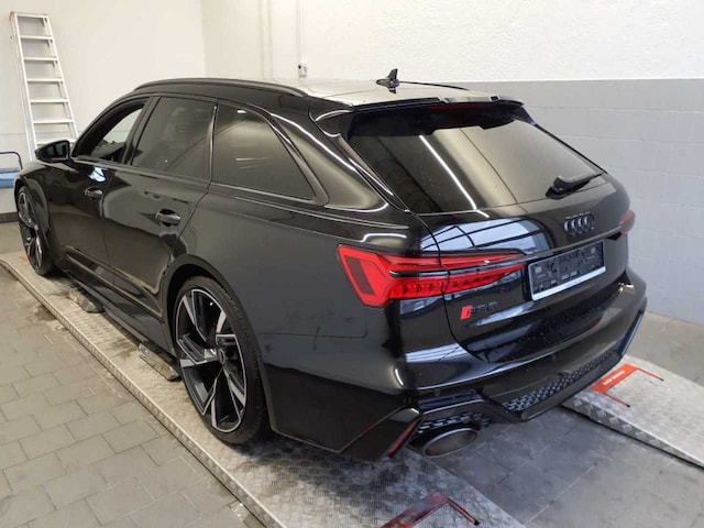 Audi RS6 Avant Quattro