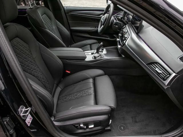 BMW 530 530e M-Sport Touring