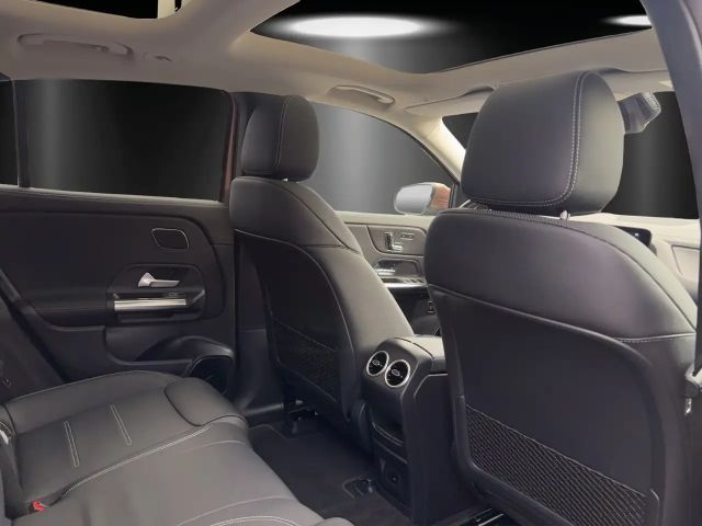 Mercedes-Benz EQA 350 4MATIC AMG Line