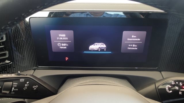 Volkswagen Tiguan 1.5 eTSI Plus