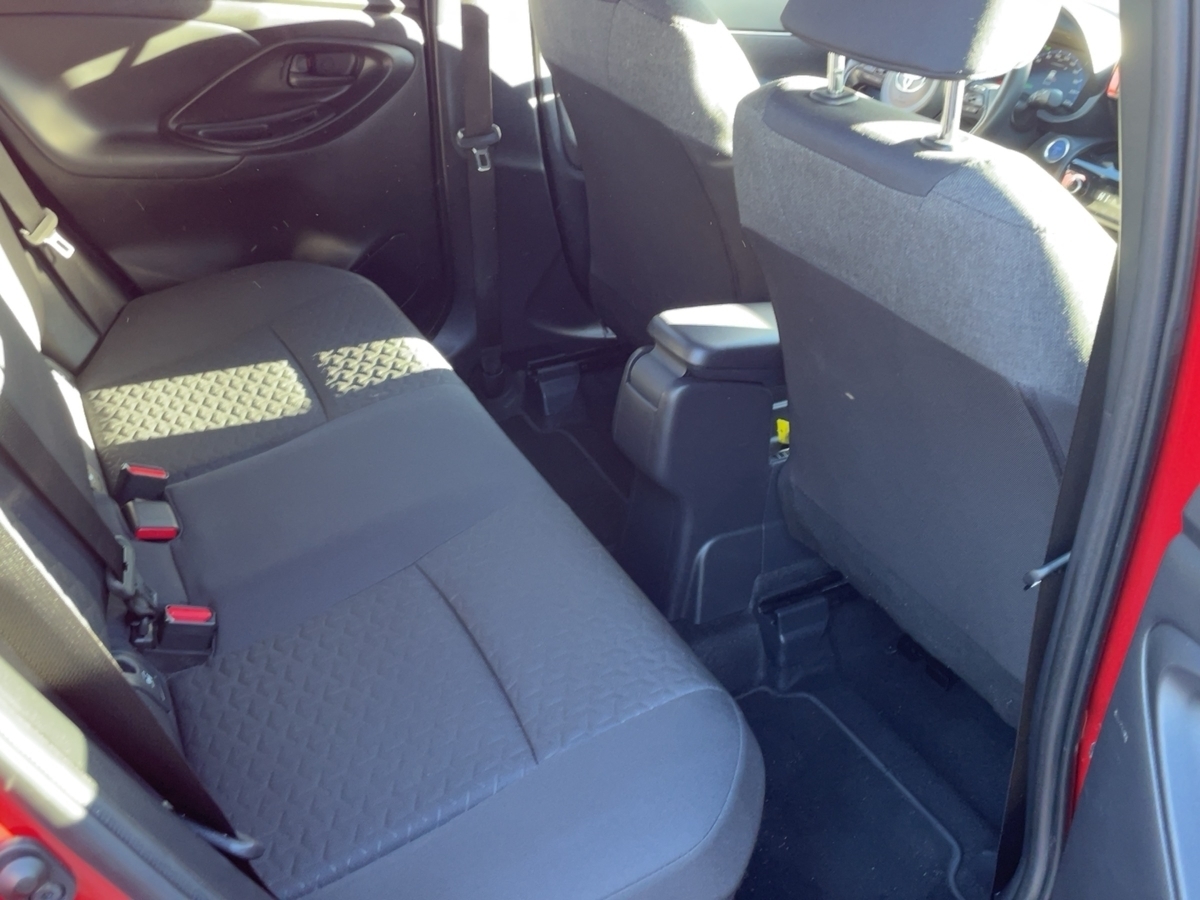 Toyota Yaris Cross 5-deurs Team D