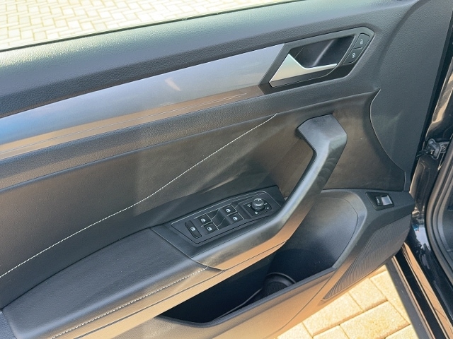 Volkswagen T-Roc 1.0 TSI EASY OPEN STANHZG IQ LIGHT AHK NAVI KLIMA LED ALU