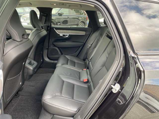 Volvo V90 19'